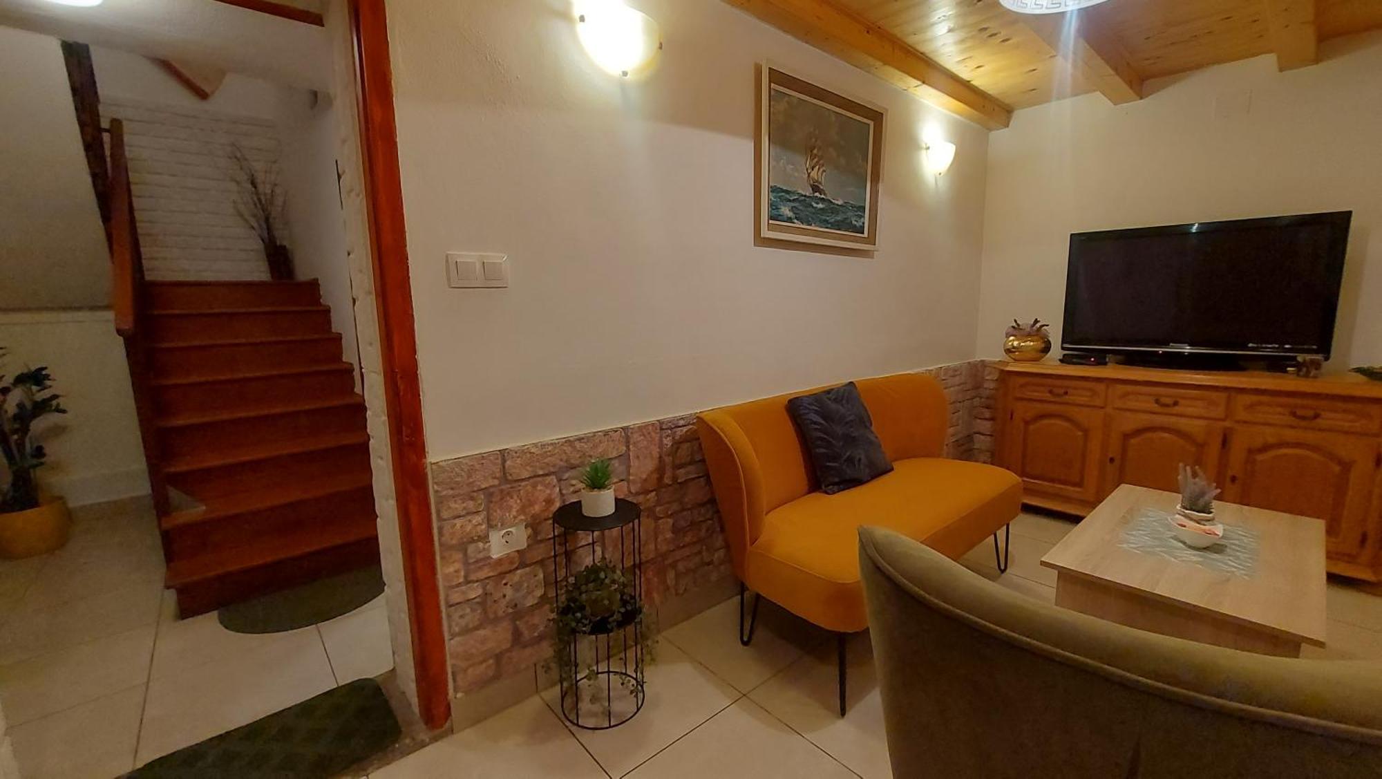 Holiday House Letizia Premantura Exterior photo